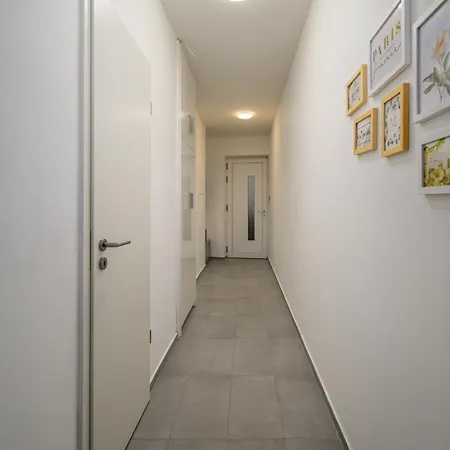 Raday K203 With Private Balcony Appartement *