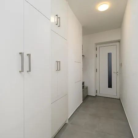 Raday K203 With Private Balcony Appartement *