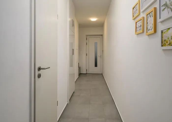 Raday K203 With Private Balcony Апартаменты *