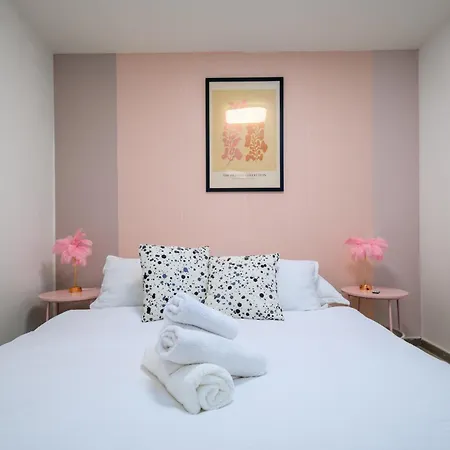 Raday K203 With Private Balcony * Budapest